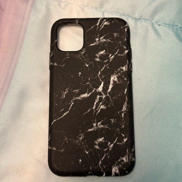 Iphone 11 case - Picture 1 of 1